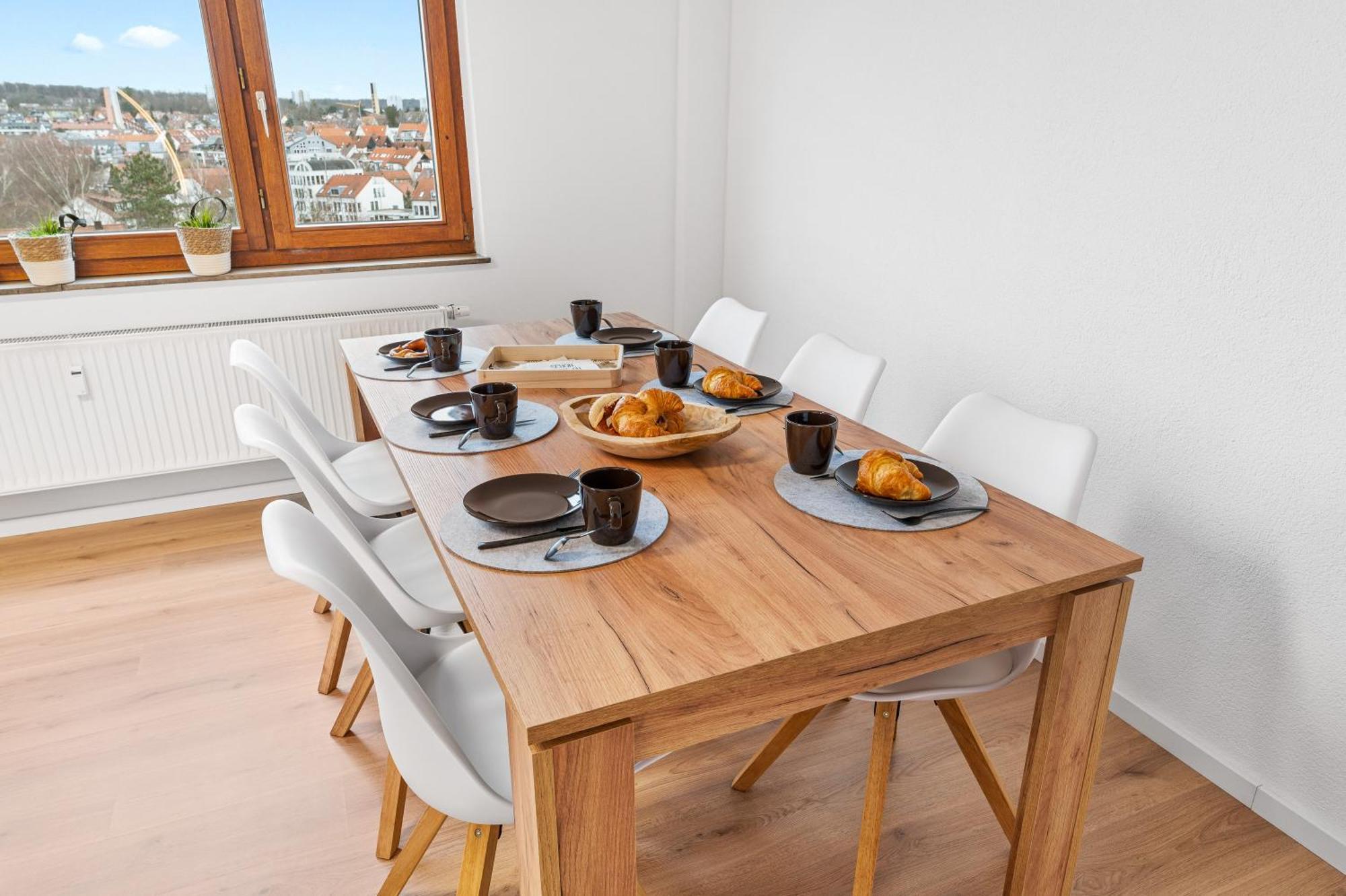 Neu: Stylische Suite Mit Ausblick Sindelfingen Luaran gambar