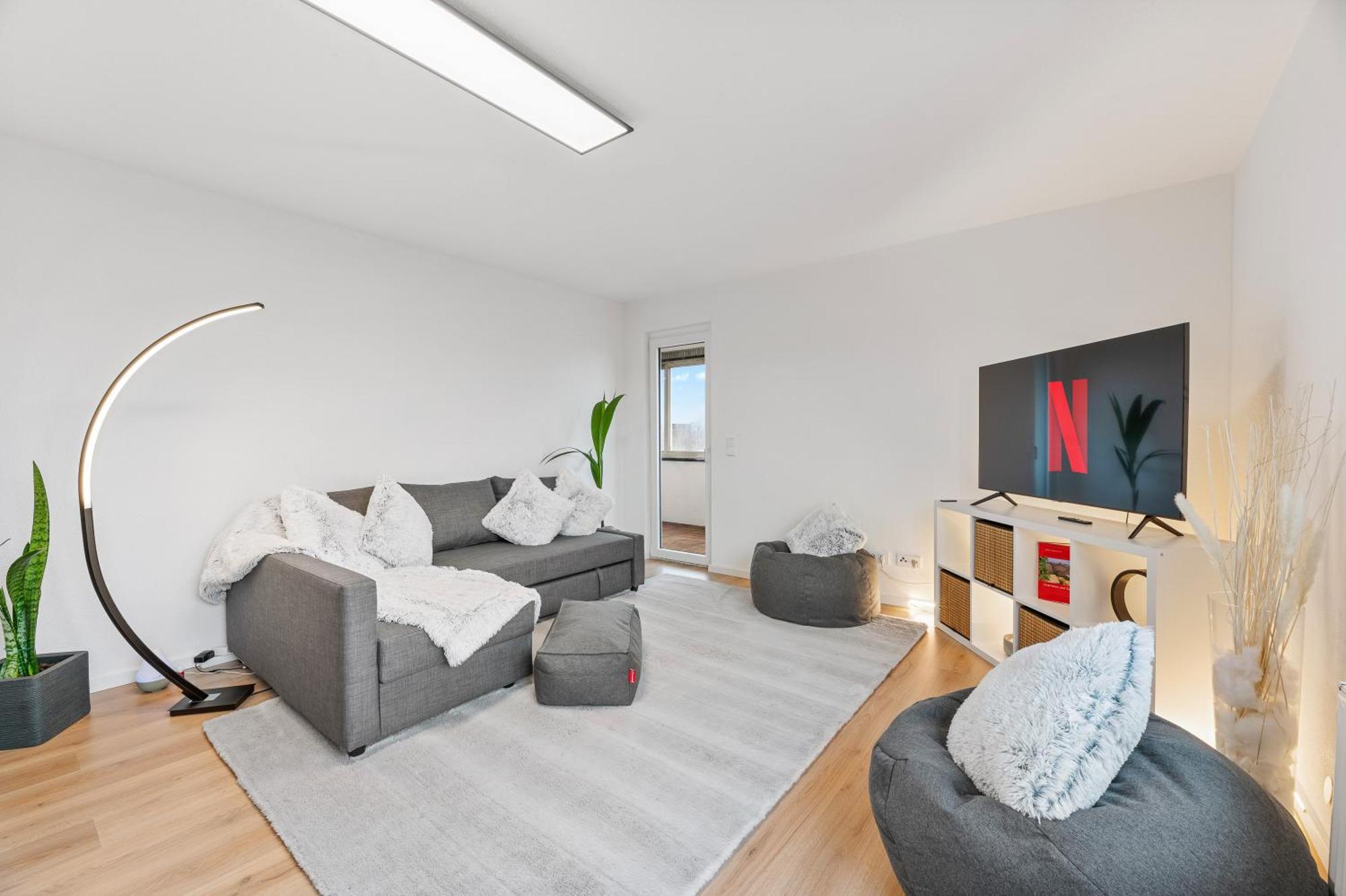 Neu: Stylische Suite Mit Ausblick Sindelfingen Luaran gambar
